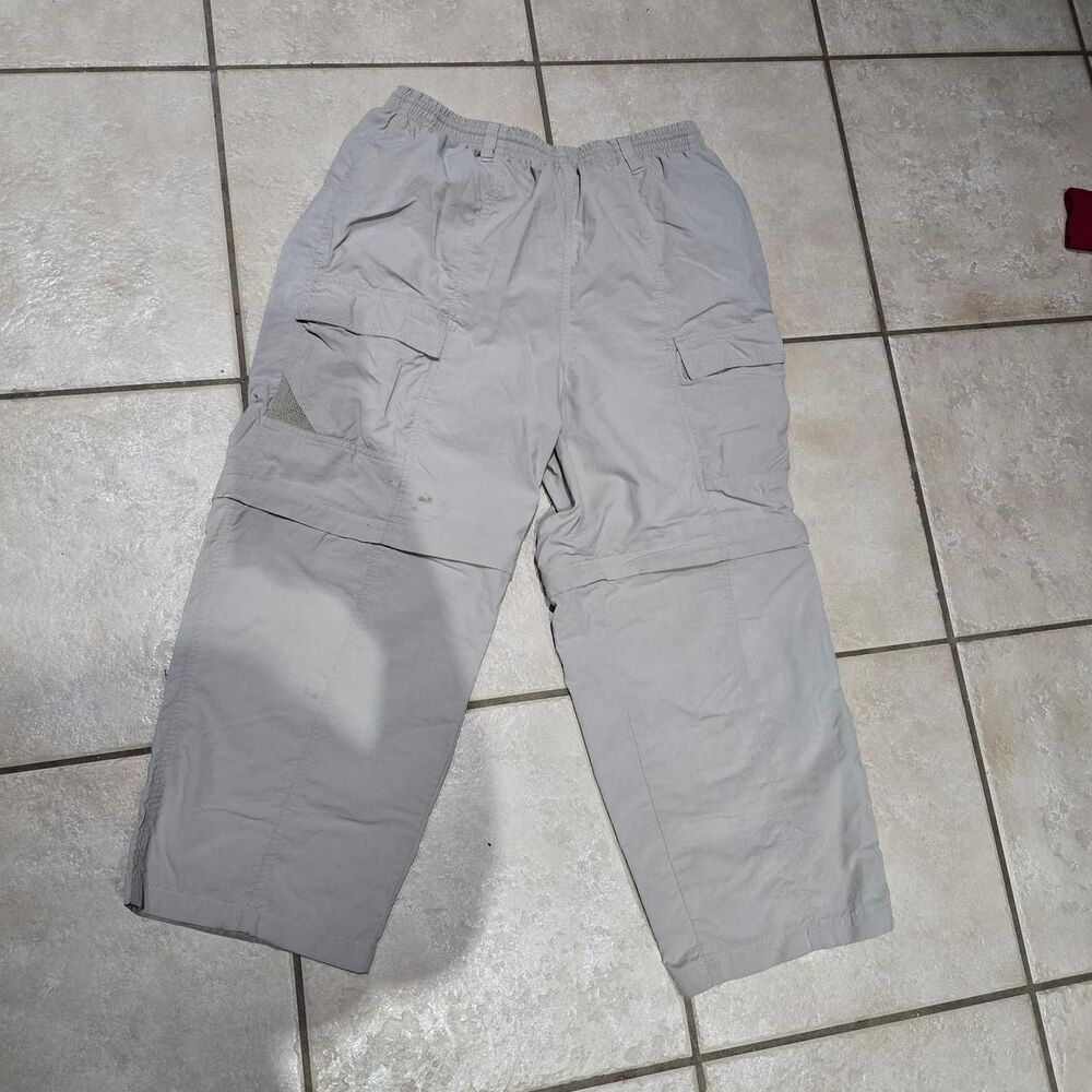 Columbia Sportswear Men's Khaki Pants with removable zipper legs SIZE SMALL